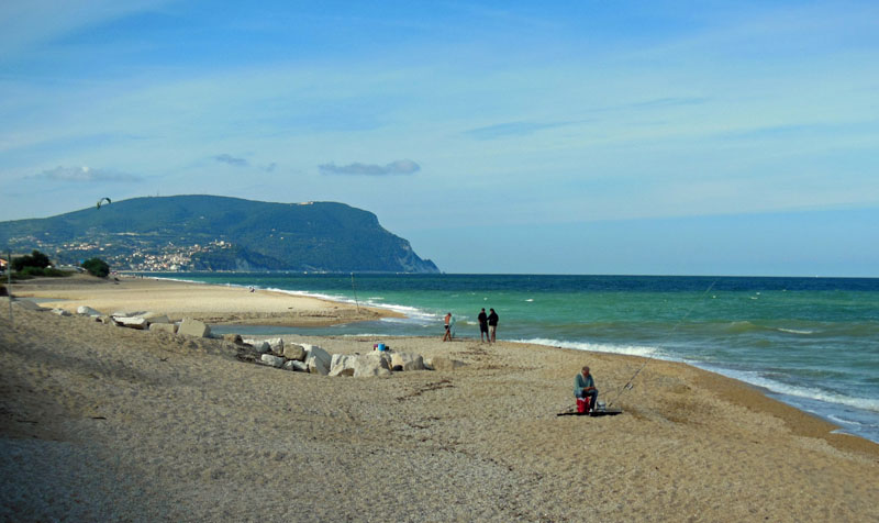 Der Strand am Monte Conero bei Ancona