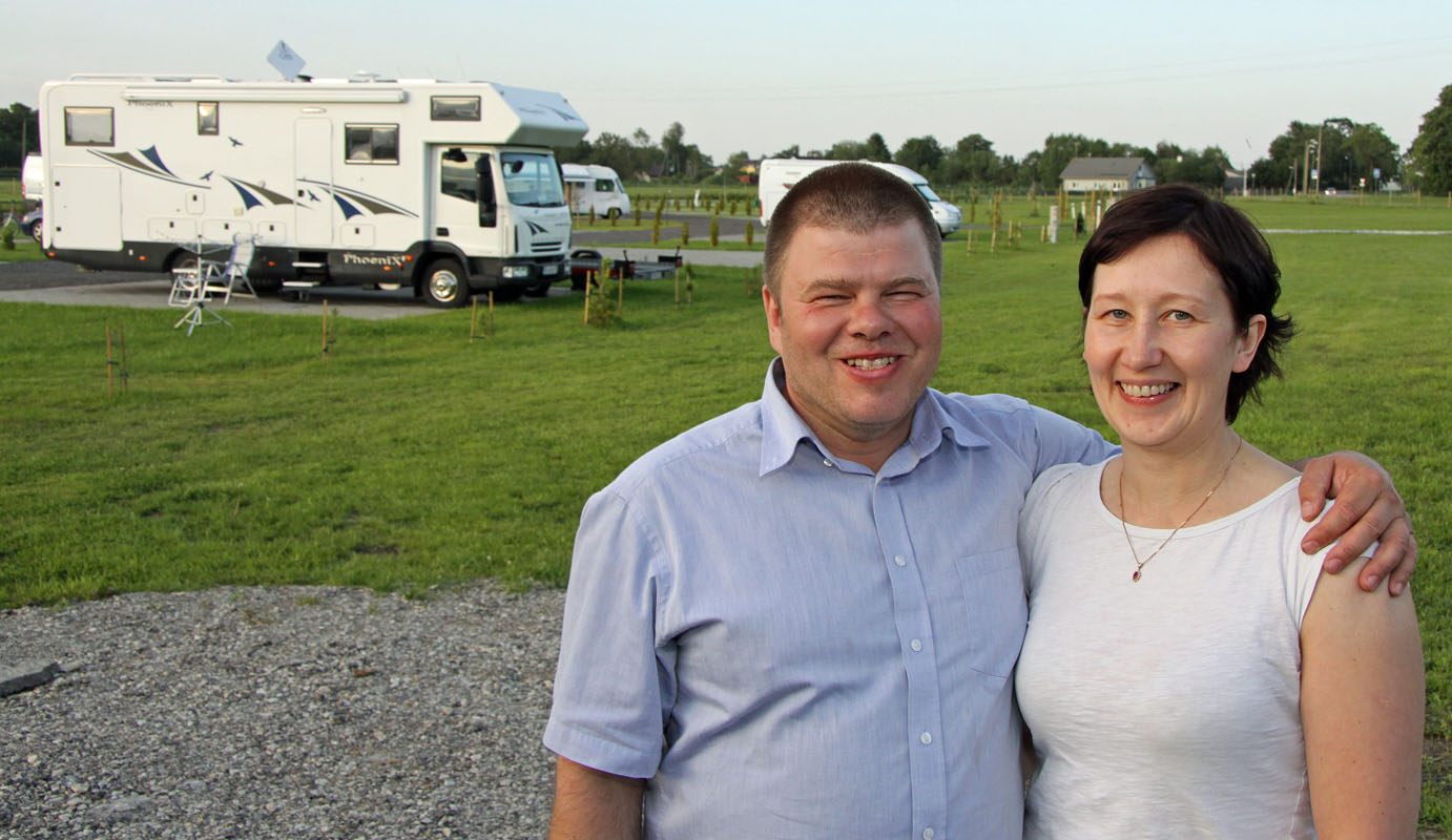 Eero Kaljuste und Monika Grau sind die Chefs in Vanamoisa. Fotos: Henze
