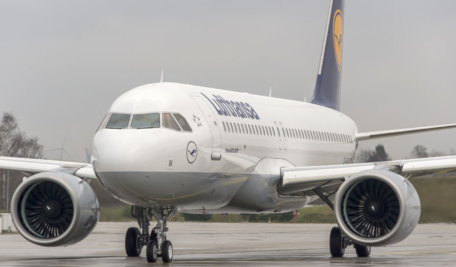 Auf dem Taxiway: Airbus A320neo 