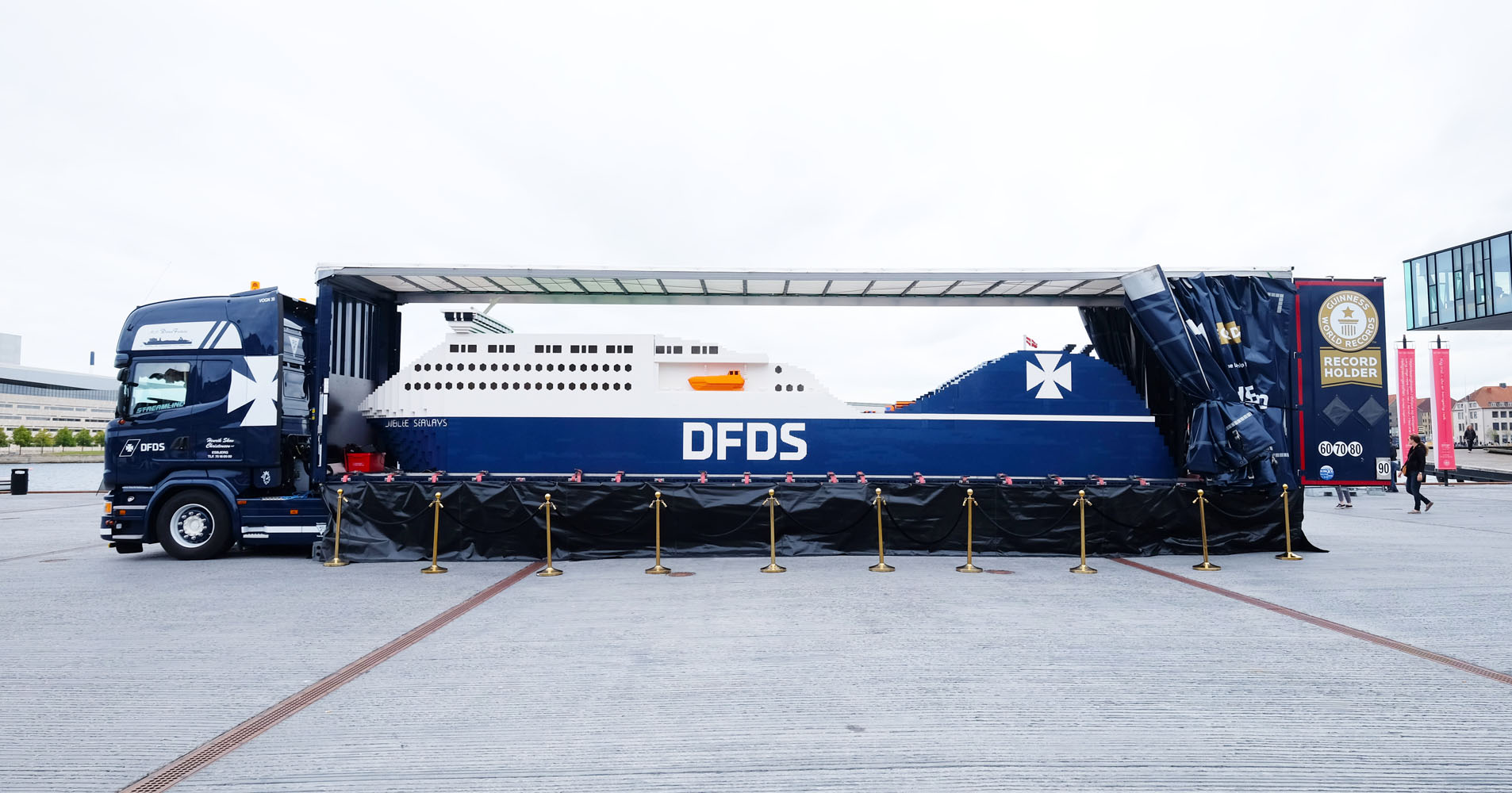 dfds-lego-schiff_totale_bearbeitet-1