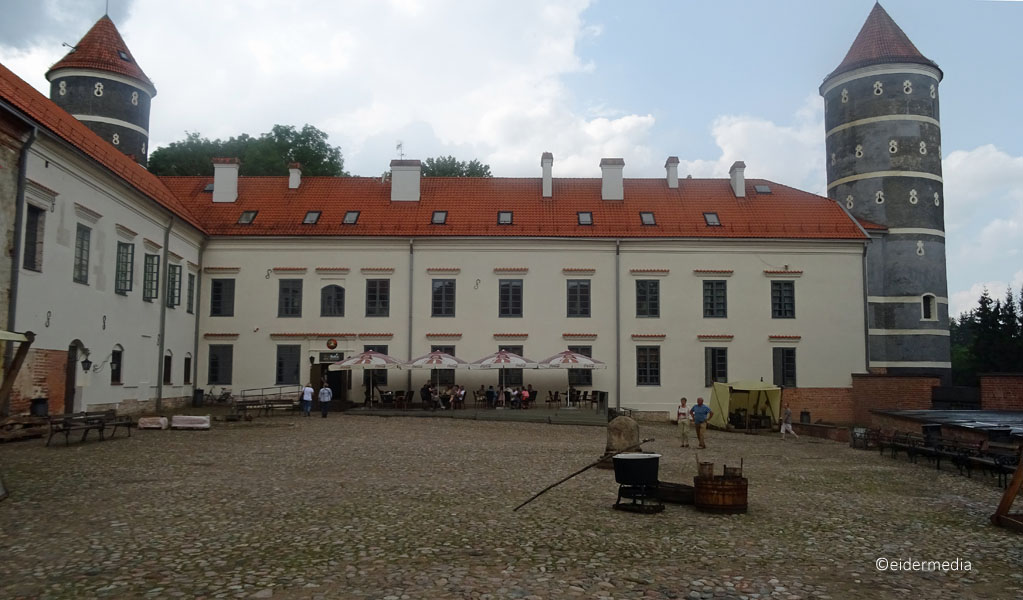 Panemune Castle Innenhof whe
